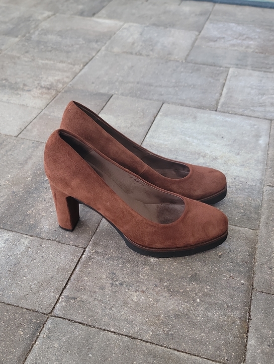 Wonders Shoes - Wonders Brown Suede Block Heel Platform Pumps Memory Gel Cushioned Insoles Sz 39